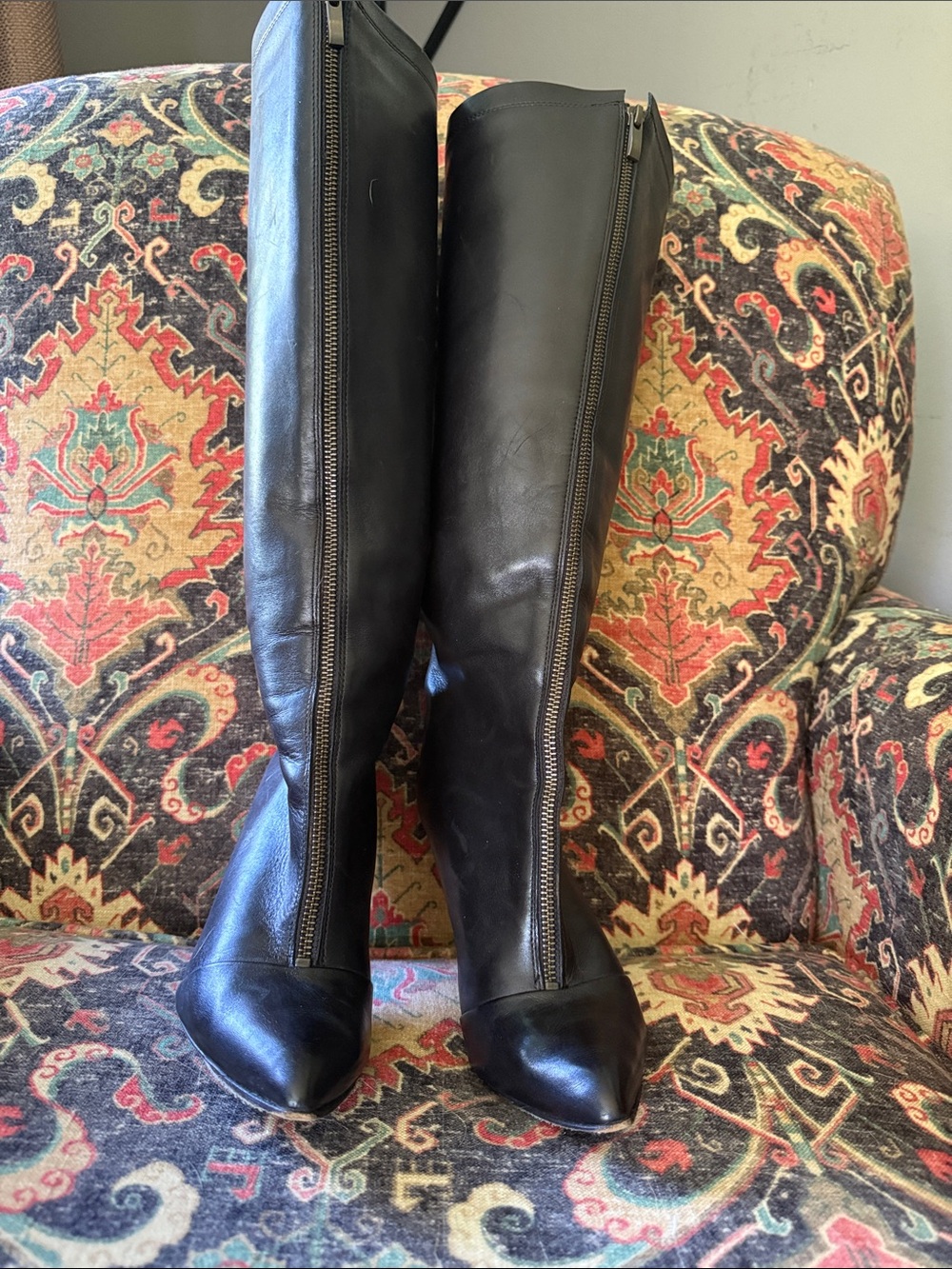 Pour La Victoire Black Leather Pointed Stiletto Boots